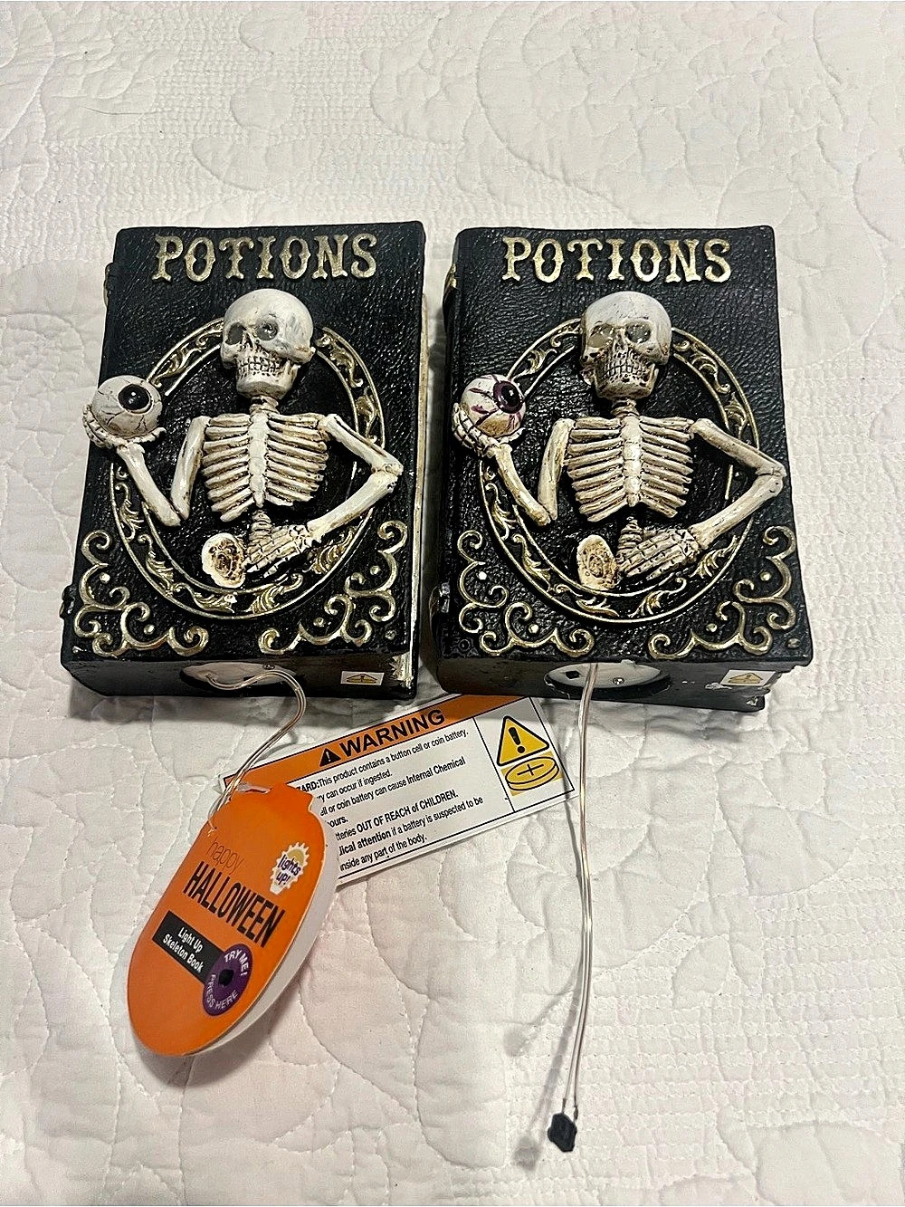 Set Of 2 Spooky Light-Up Skeleton Book Shelf Mantel Sitter Decor New